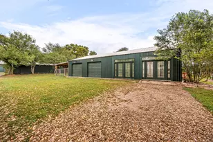 12900 Newberg Rd, Cat Spring, TX 78933 - Photo 32