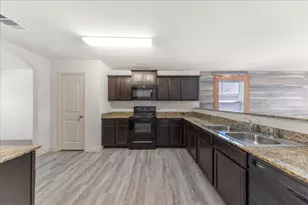 4005 Cressler Ln, Jarrell, TX 76537 - Photo 6