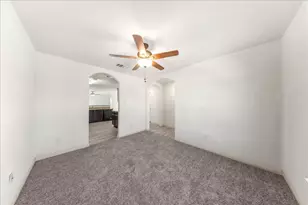 4005 Cressler Ln, Jarrell, TX 76537 - Photo 4