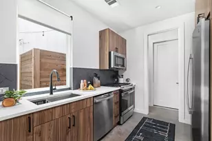 631 Tillery St, Austin, TX 78702 - Photo 16
