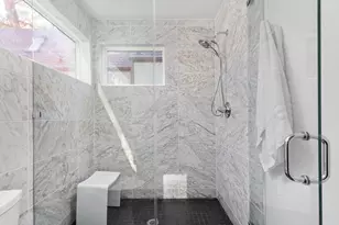 631 Tillery St, Austin, TX 78702 - Photo 28