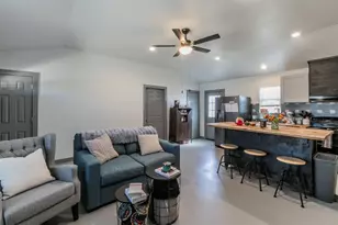 4613 Joseph Dr, Round Rock, TX 78665 - Photo 4