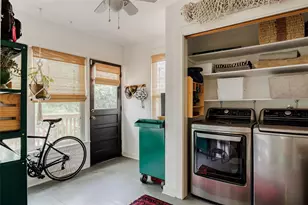 703 E 45th 1/2 St, Austin, TX 78751 - Photo 28