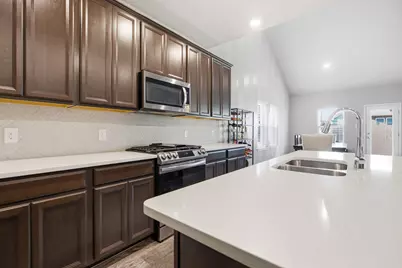 6700 Folsom Avenue, Pflugerville, TX 78660 - Photo 10