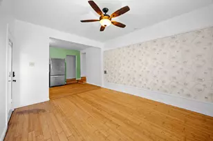 2409 E 9th St, Austin, TX 78702 - Photo 12