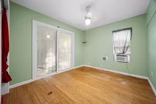 2409 E 9th St, Austin, TX 78702 - Photo 14