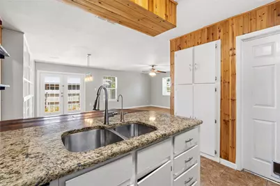 7000 Shannon Drive, Austin, TX 78724 - Photo 18
