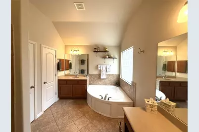 608 Pebblestone Walk Drive, Cedar Park, TX 78613 - Photo 18