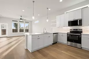 17400 Torneo Dr, Round Rock, TX 78664 - Photo 6