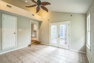 1402 Laurel St, Georgetown, TX 78626 - Photo 6