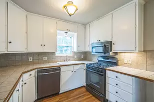 1402 Laurel St, Georgetown, TX 78626 - Photo 10