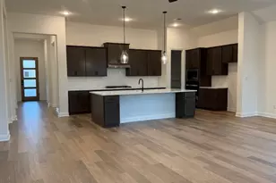 192 Five Mile Crk Wy, Kyle, TX 78640 - Photo 2