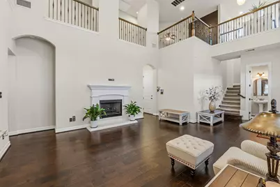 401 Bellagio Drive, Lakeway, TX 78734 - Photo 2