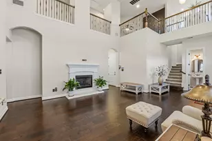 401 Bellagio Dr, Lakeway, TX 78734 - Photo 2