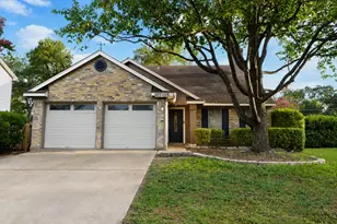 8417 Avocet Dr, Austin, TX 78745 - Photo 2