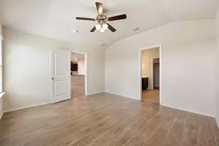 208 Plata Ln, Jarrell, TX 76537 - Photo 26