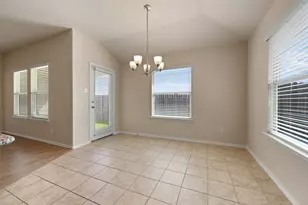 208 Plata Ln, Jarrell, TX 76537 - Photo 24