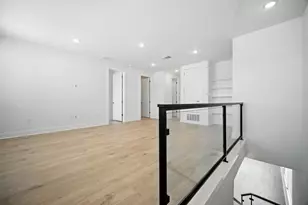 1602 Kit Cir, Austin, TX 78758 - Photo 14