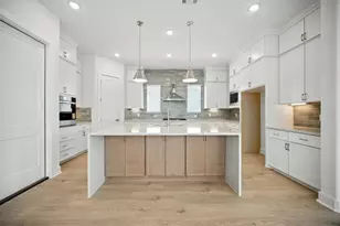 1602 Kit Cir, Austin, TX 78758 - Photo 2