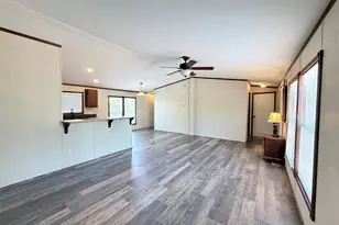 157 Lakeside Dr, Bastrop, TX 78602 - Photo 4