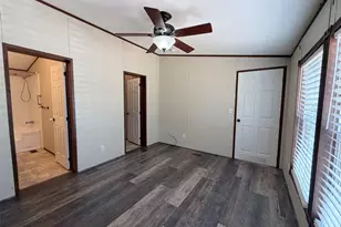 157 Lakeside Dr, Bastrop, TX 78602 - Photo 14