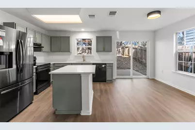 2110 Nogales Trail, Austin, TX 78744 - Photo 14