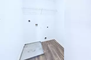 525 Riverdale Dr, Jarrell, TX 76537 - Photo 16