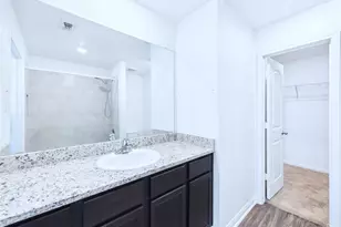 525 Riverdale Dr, Jarrell, TX 76537 - Photo 12