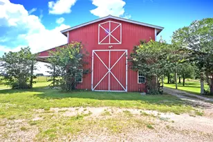 1610 Co Rd 463, Elgin, TX 78621 - Photo 26