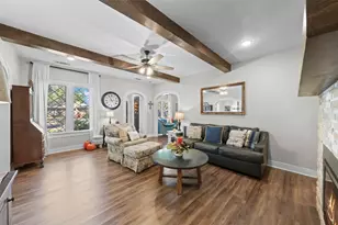 1005 E 14th St, Cameron, TX 76520 - Photo 10