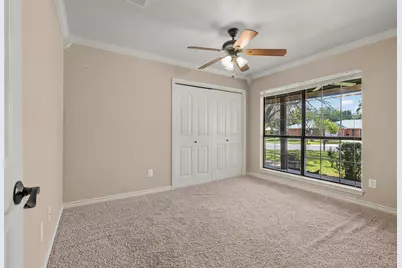 415 Meadow Ridge Drive, Kerrville, TX 78028 - Photo 14