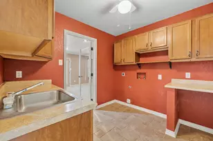 415 Meadow Ridge Dr, Kerrville, TX 78028 - Photo 24