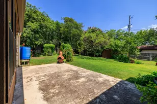 415 Meadow Ridge Dr, Kerrville, TX 78028 - Photo 28