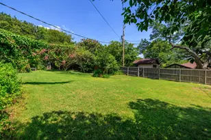 415 Meadow Ridge Dr, Kerrville, TX 78028 - Photo 32