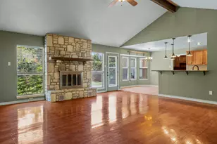 415 Meadow Ridge Dr, Kerrville, TX 78028 - Photo 6