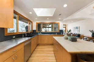 902 Bluebonnet Ln, Austin, TX 78704 - Photo 8