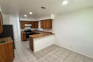 1308 Conway Dr, San Marcos, TX 78666 - Photo 4