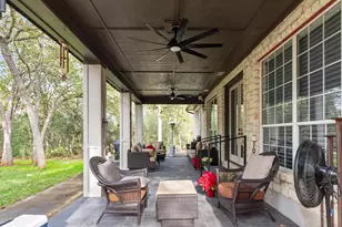 346 The Oaks Blvd, Elgin, TX 78621 - Photo 28