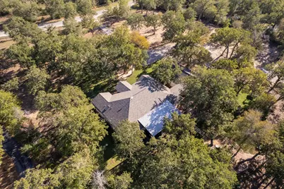 346 The Oaks Boulevard, Elgin, TX 78621 - Photo 38