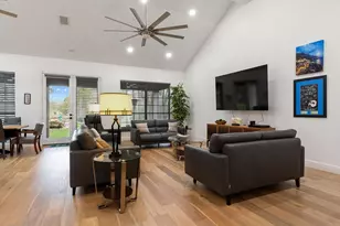 346 The Oaks Blvd, Elgin, TX 78621 - Photo 6