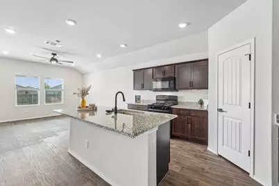 125 Duckhorn Pass, San Marcos, TX 78666 - Photo 2