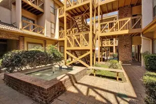 806 W 24th St, Austin, TX 78705 - Photo 2