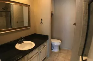 806 W 24th St, Austin, TX 78705 - Photo 6