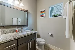 1700 Singleton Ave, Austin, TX 78702 - Photo 18