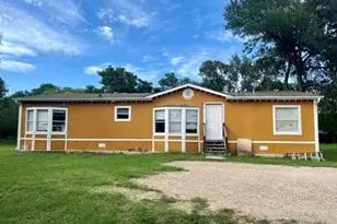 150 Oak Forest Dr, Cedar Creek, TX 78612 - Photo 1