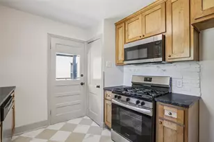 602 Short St, Smithville, TX 78957 - Photo 16