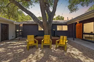 1804 Wildrose Dr, Austin, TX 78721 - Photo 2