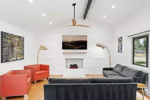 1804 Wildrose Dr, Austin, TX 78721 - Photo 2