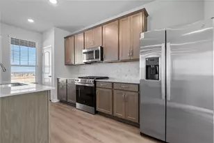 241 Leeland Dr, Liberty Hill, TX 78642 - Photo 10