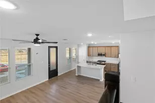 241 Leeland Dr, Liberty Hill, TX 78642 - Photo 28